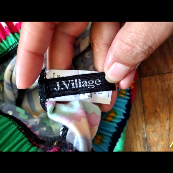 J. Village Leggings NWT - Picture 3 of 4